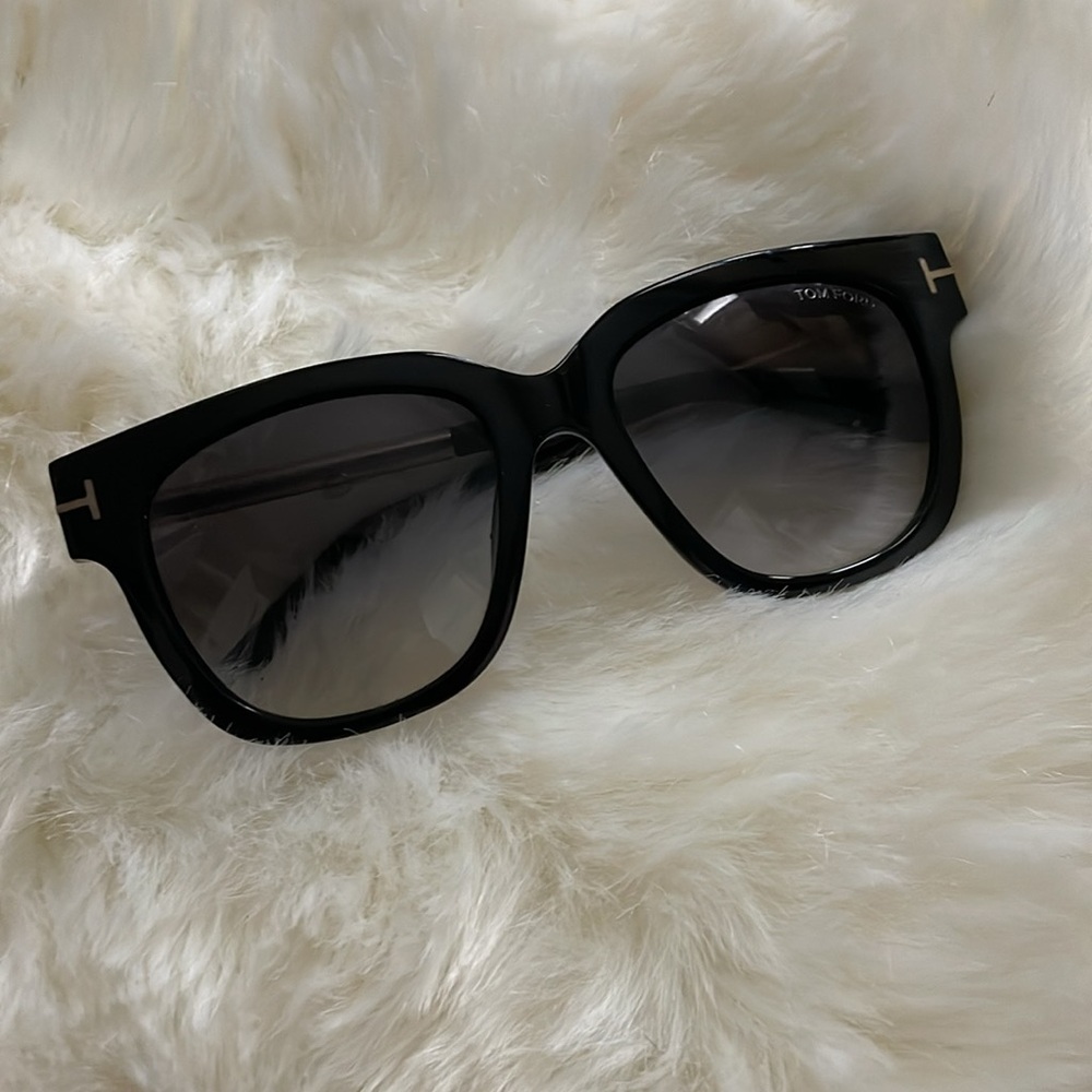 Tom Ford Sunglasses - Picture 2 of 4